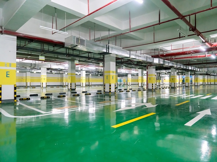 Descubra la superioridad de las resinas epoxi de recubrimiento de piso de Lintec.